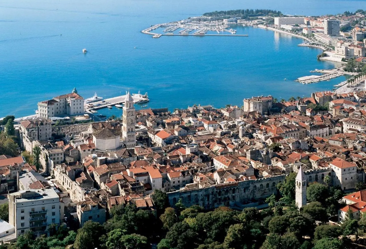 Apartment Ana With Garden, In The Heart Of Split Croatia