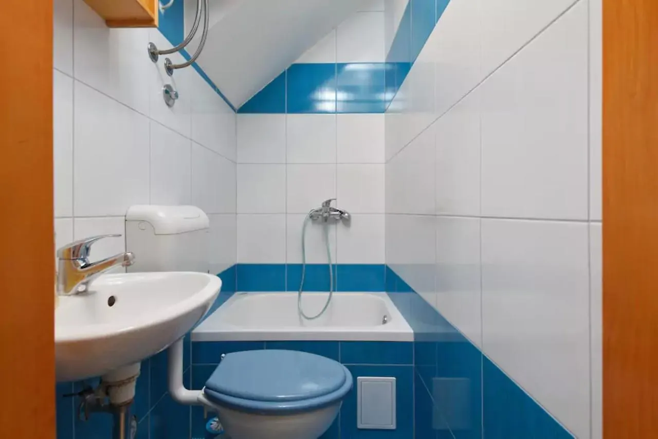 Apartment Ana With Garden, In The Heart Of Split 0*,